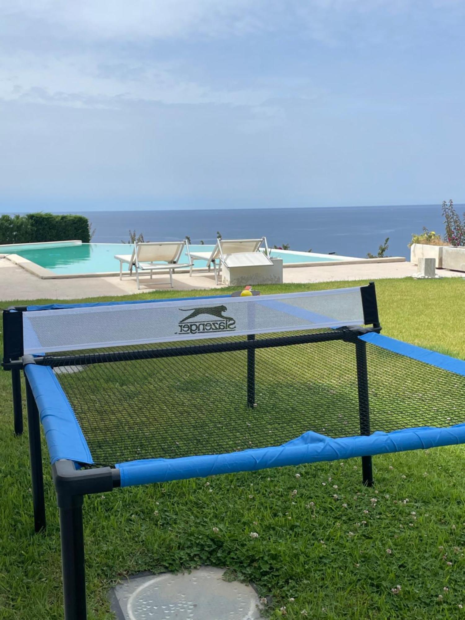 Luxury Villa Blue&Blanc Piscina A Sfioro Isola Diamante Exteriör bild
